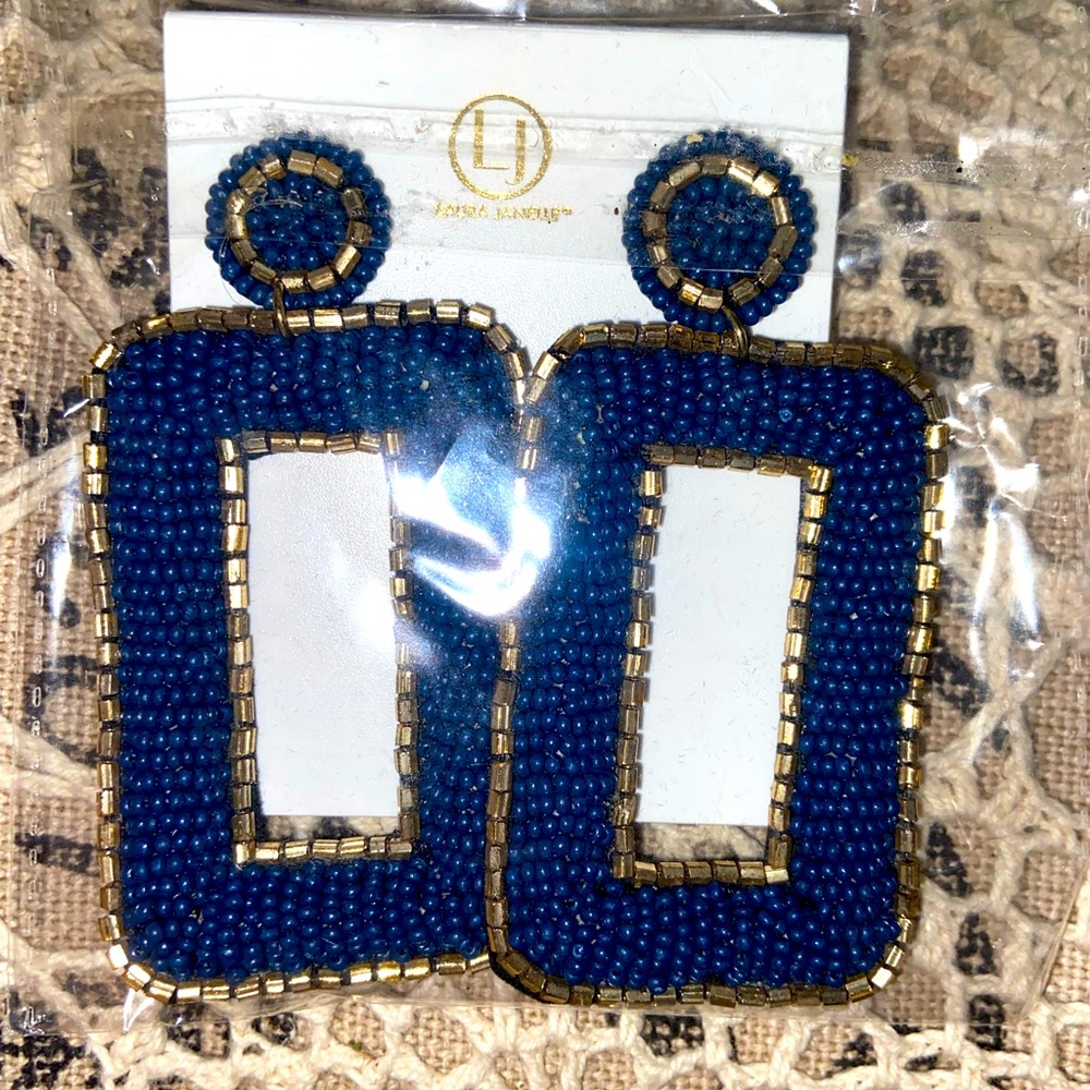 Awesome earrings!